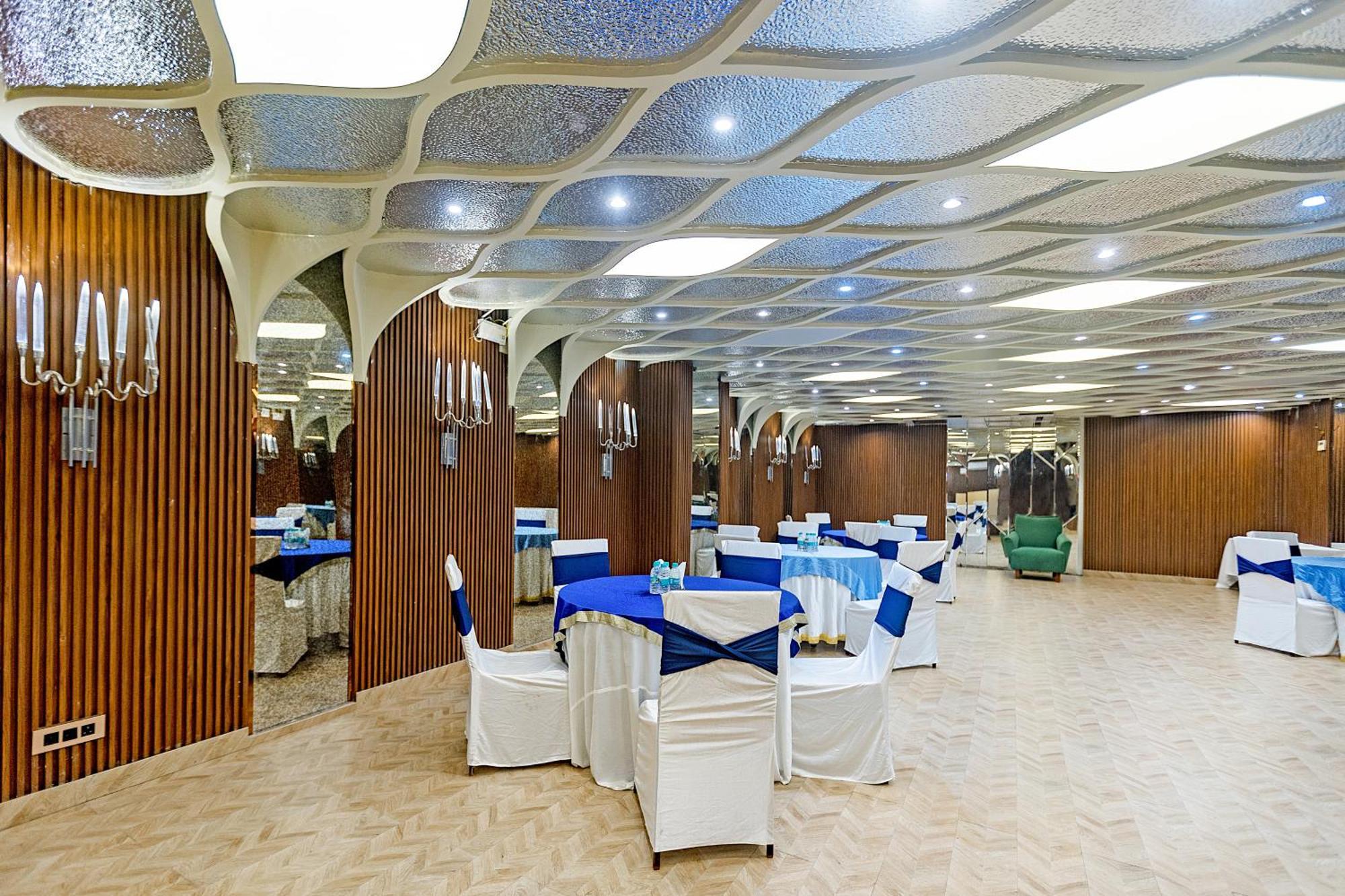 The Grand Vikalp By Saga Hotels Új-Delhi Kültér fotó