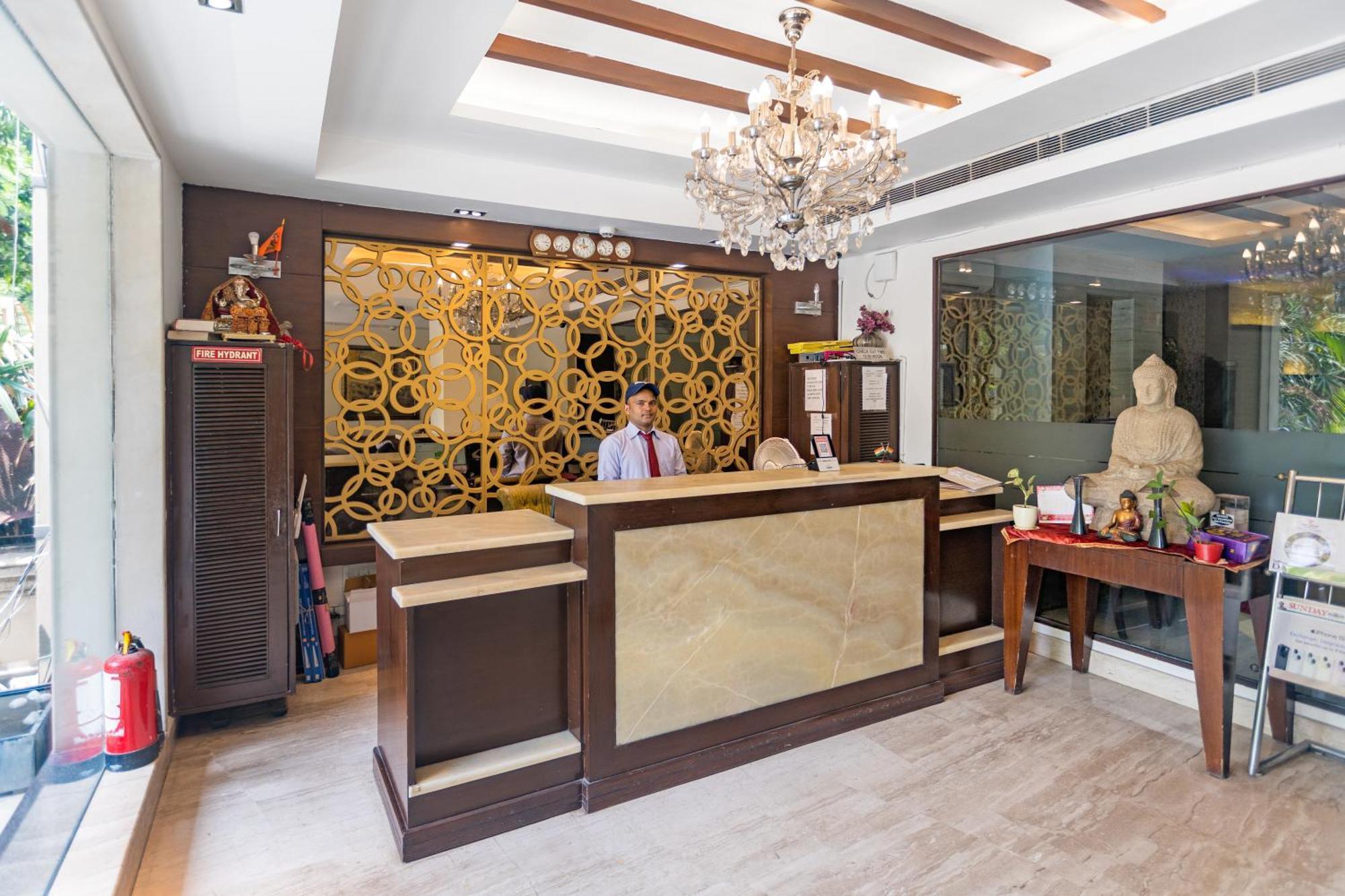 The Grand Vikalp By Saga Hotels Új-Delhi Kültér fotó