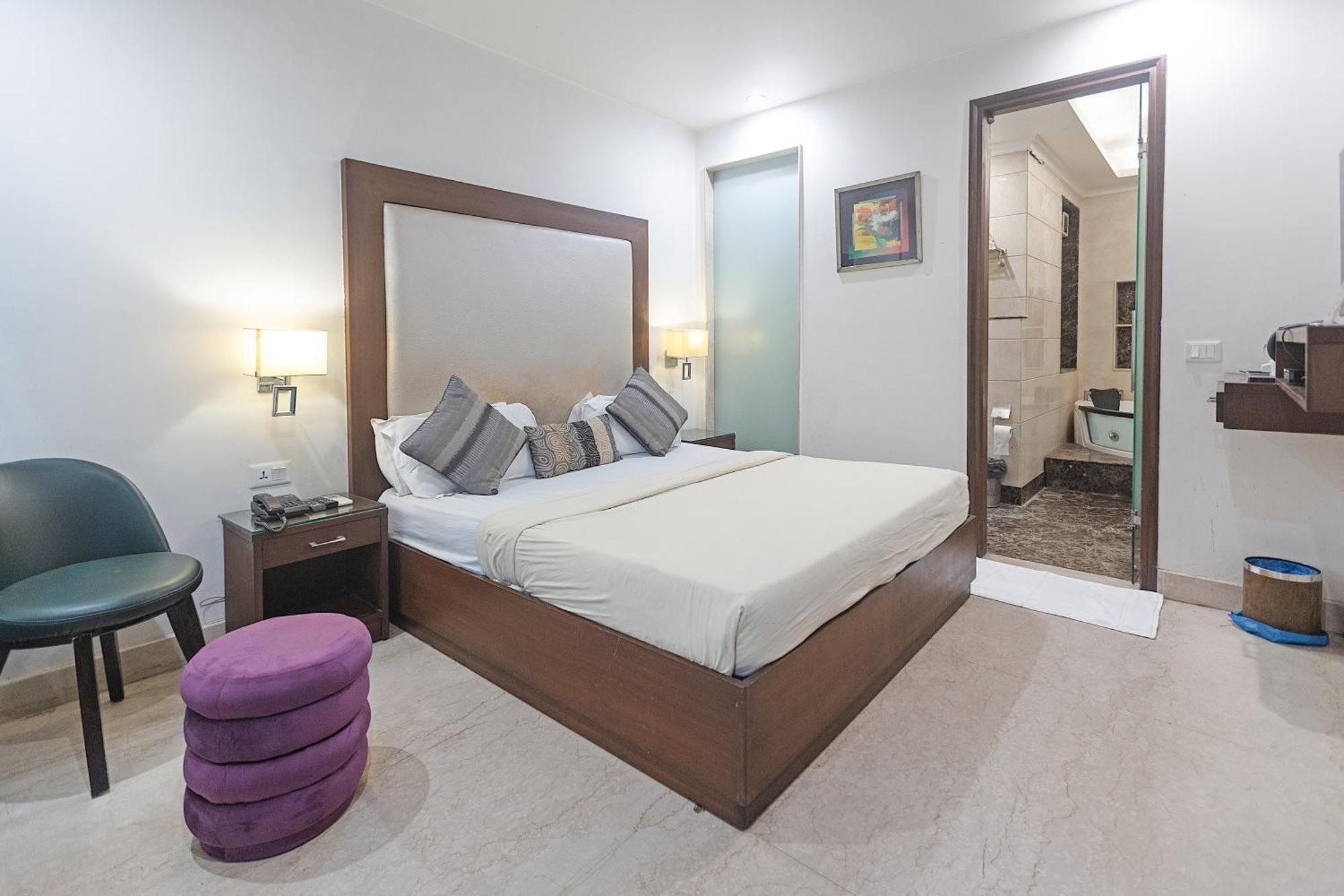 The Grand Vikalp By Saga Hotels Új-Delhi Kültér fotó