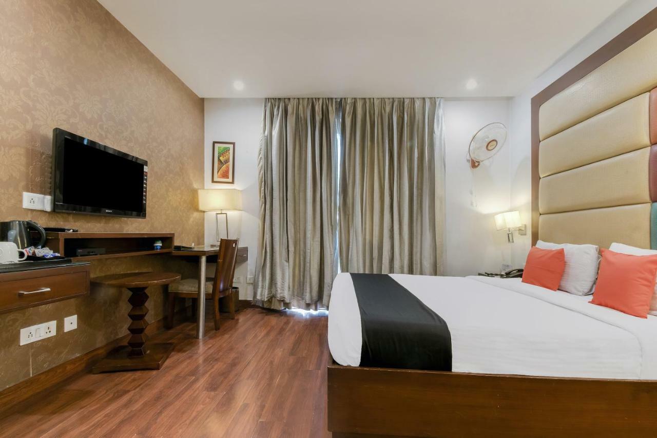 The Grand Vikalp By Saga Hotels Új-Delhi Kültér fotó